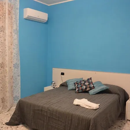 Piazza Madonnina Bed & Breakfast